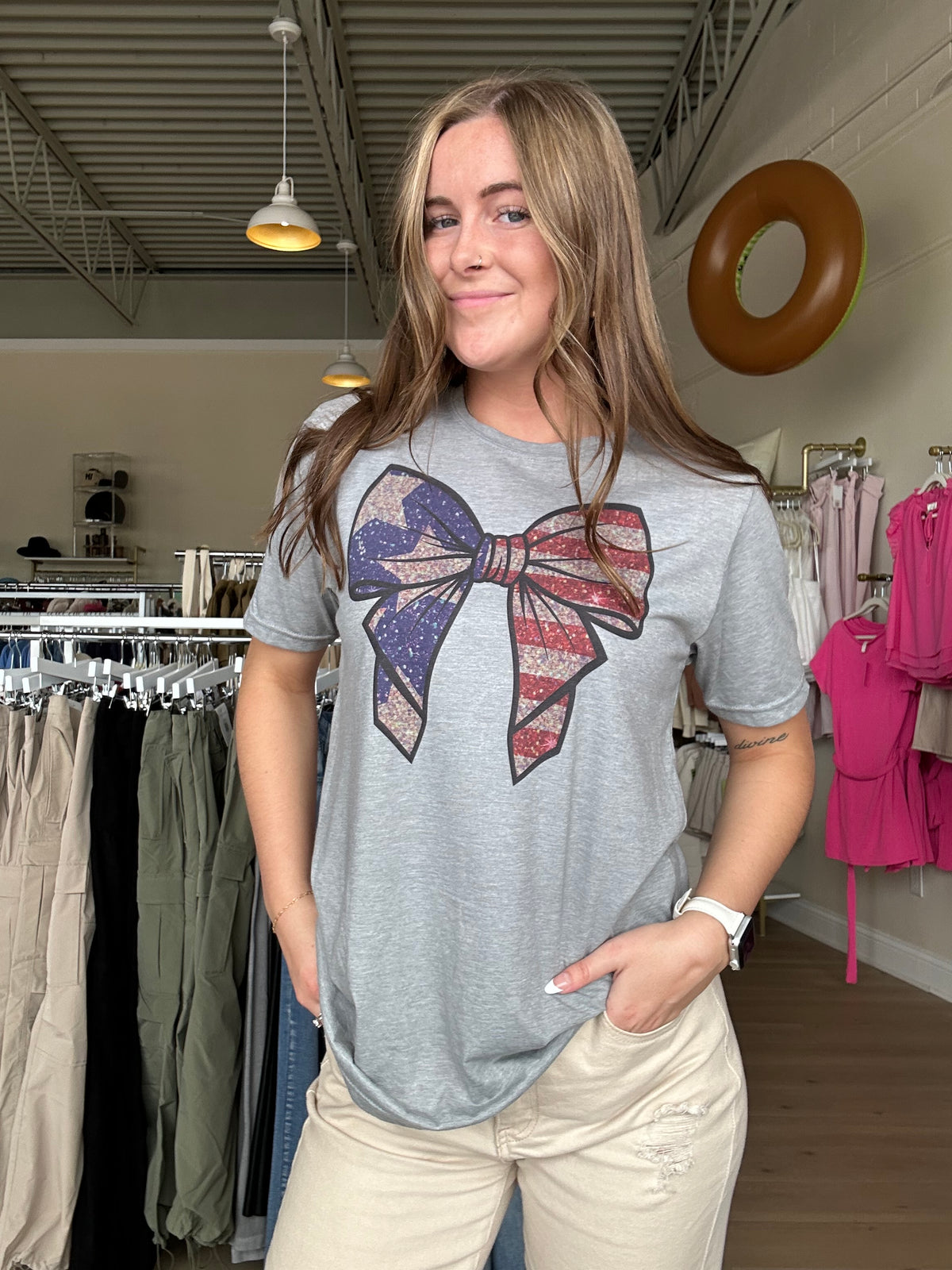 USA Bow T-Shirt in Heather Gray