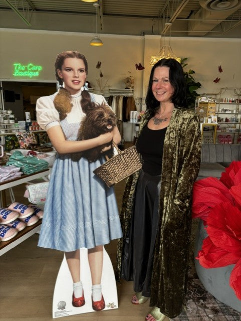 Customer modeling green velvet duster