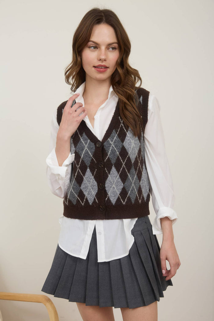 Argyle Pattern Button Down Knit Cardigan Vest in Charcoal