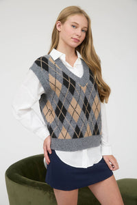 Argyle V-Neck Sleeveless Knit Sweater