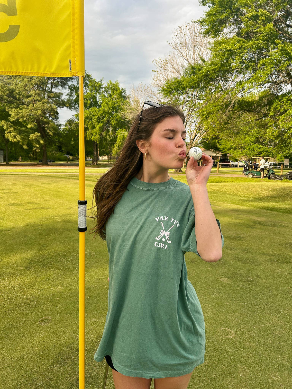 Kiss My Putt Tee in Light Green