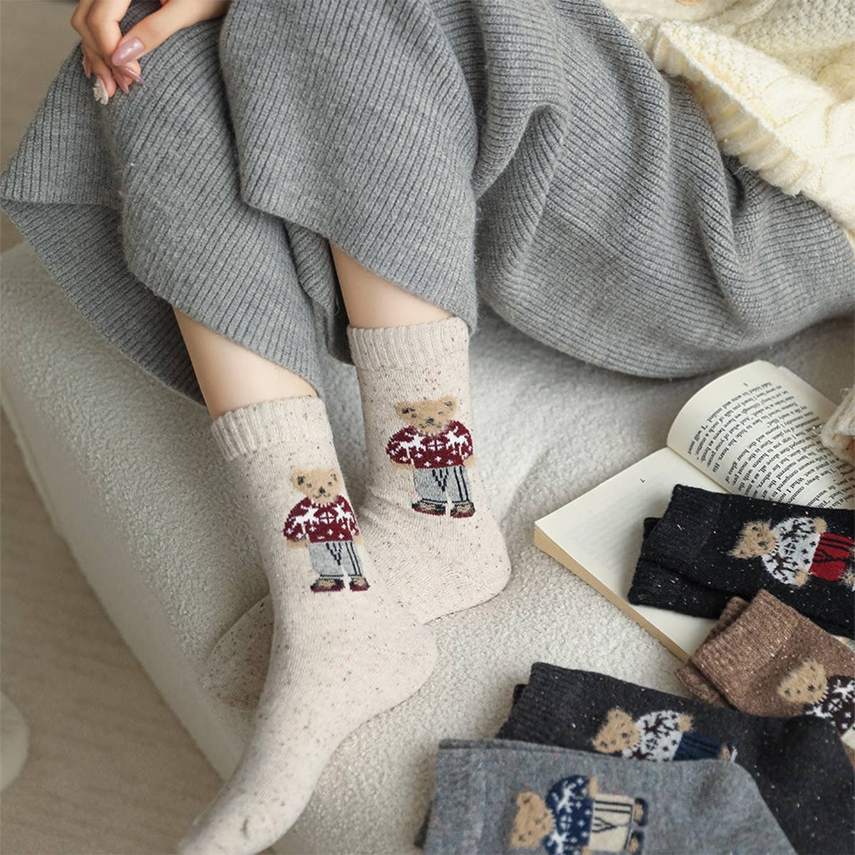 Thick Warm Wool Socks Bear Knit Crew Socks: KHAKI