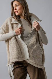 Button Up Teddy Fleece Vest in Cream