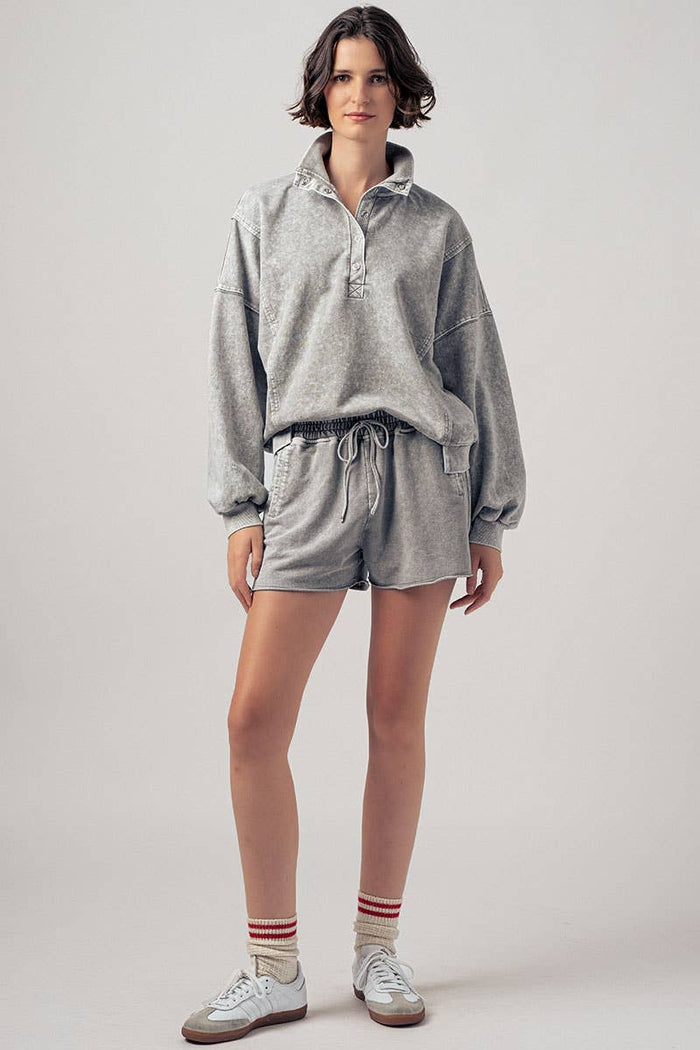 Vintage Wash Shorts in Grey