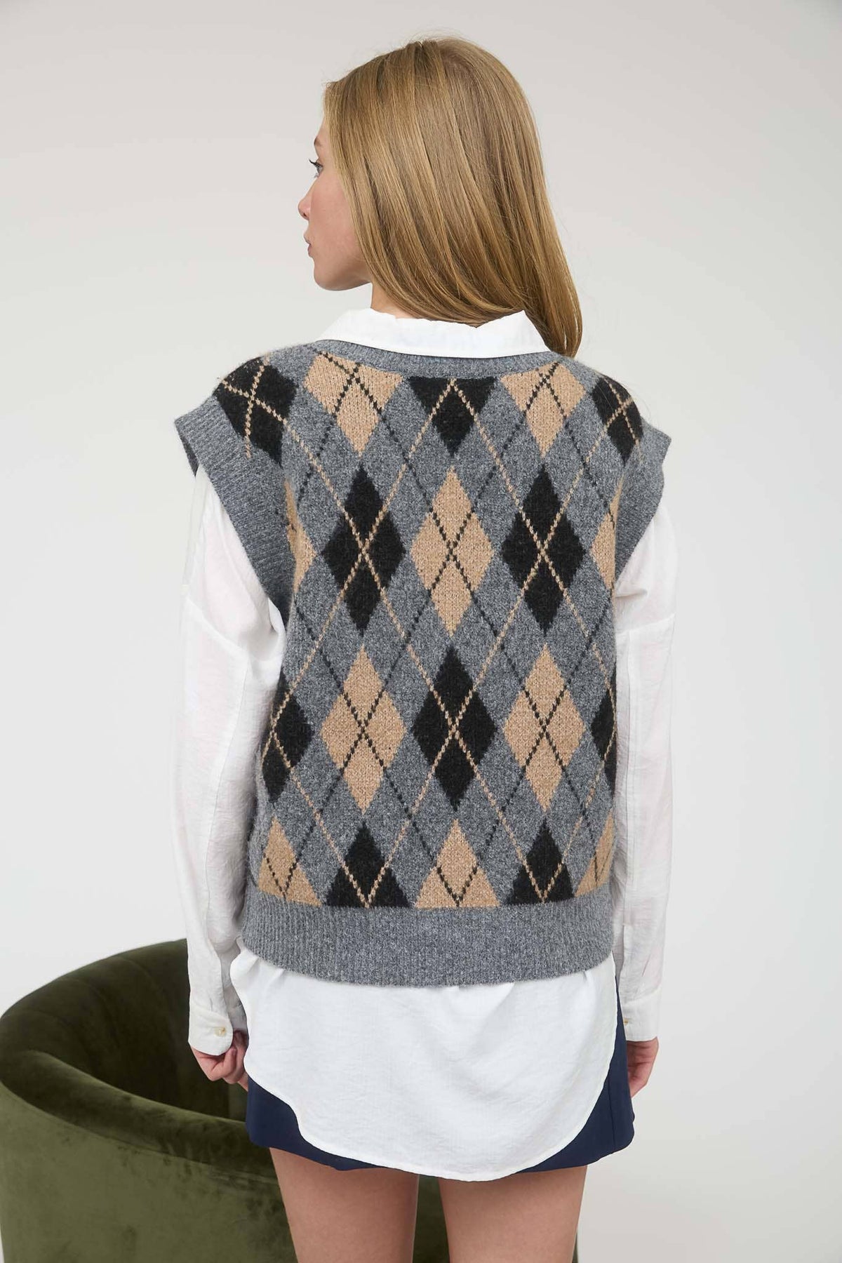Argyle V-Neck Sleeveless Knit Sweater