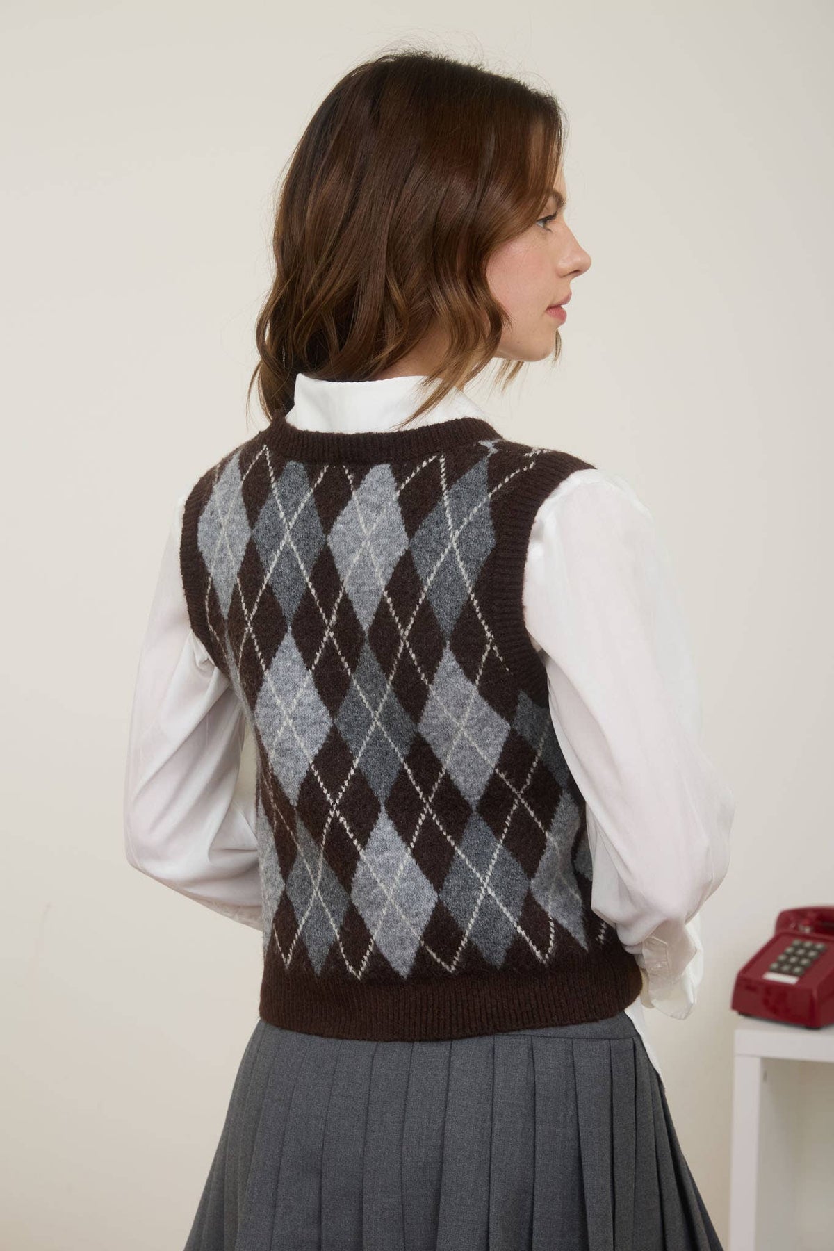 Argyle Pattern Button Down Knit Cardigan Vest in Charcoal