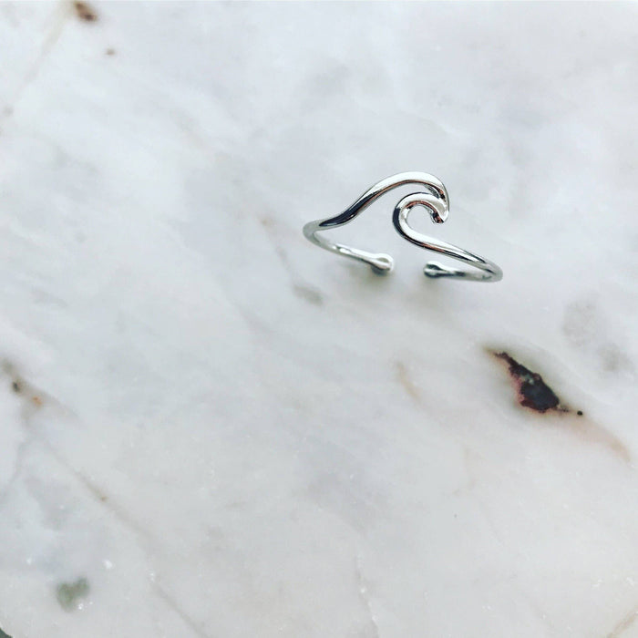 Wave Ring in Gold