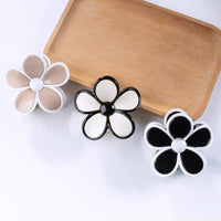 Black and White Flower Hair Claw Clip