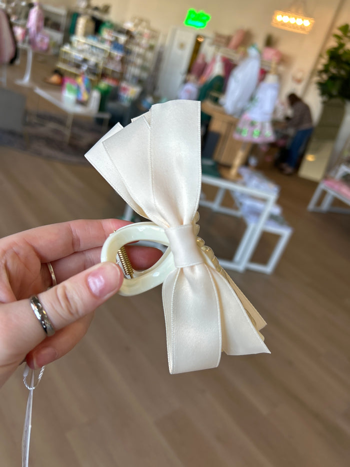 Bow Hair Clip in Cream