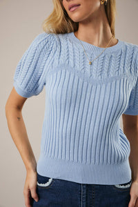 ROUND NECK PUFF SHORT SLEEVE CABLE SWEATER: APRICOT / M