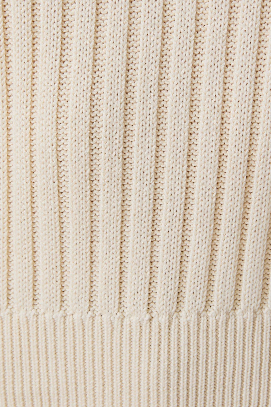ROUND NECK PUFF SHORT SLEEVE CABLE SWEATER: APRICOT / M