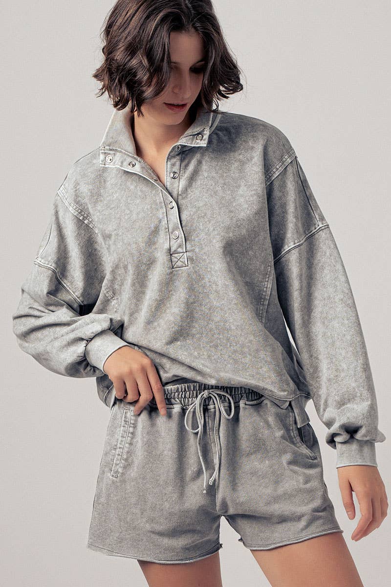 Vintage Wash Shorts in Grey