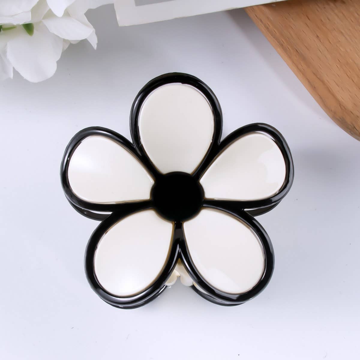 Black and White Flower Hair Claw Clip