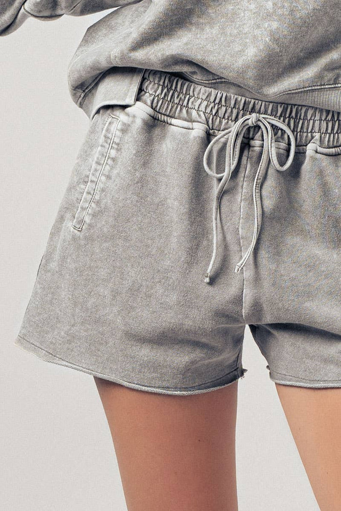 Vintage Wash Shorts in Grey