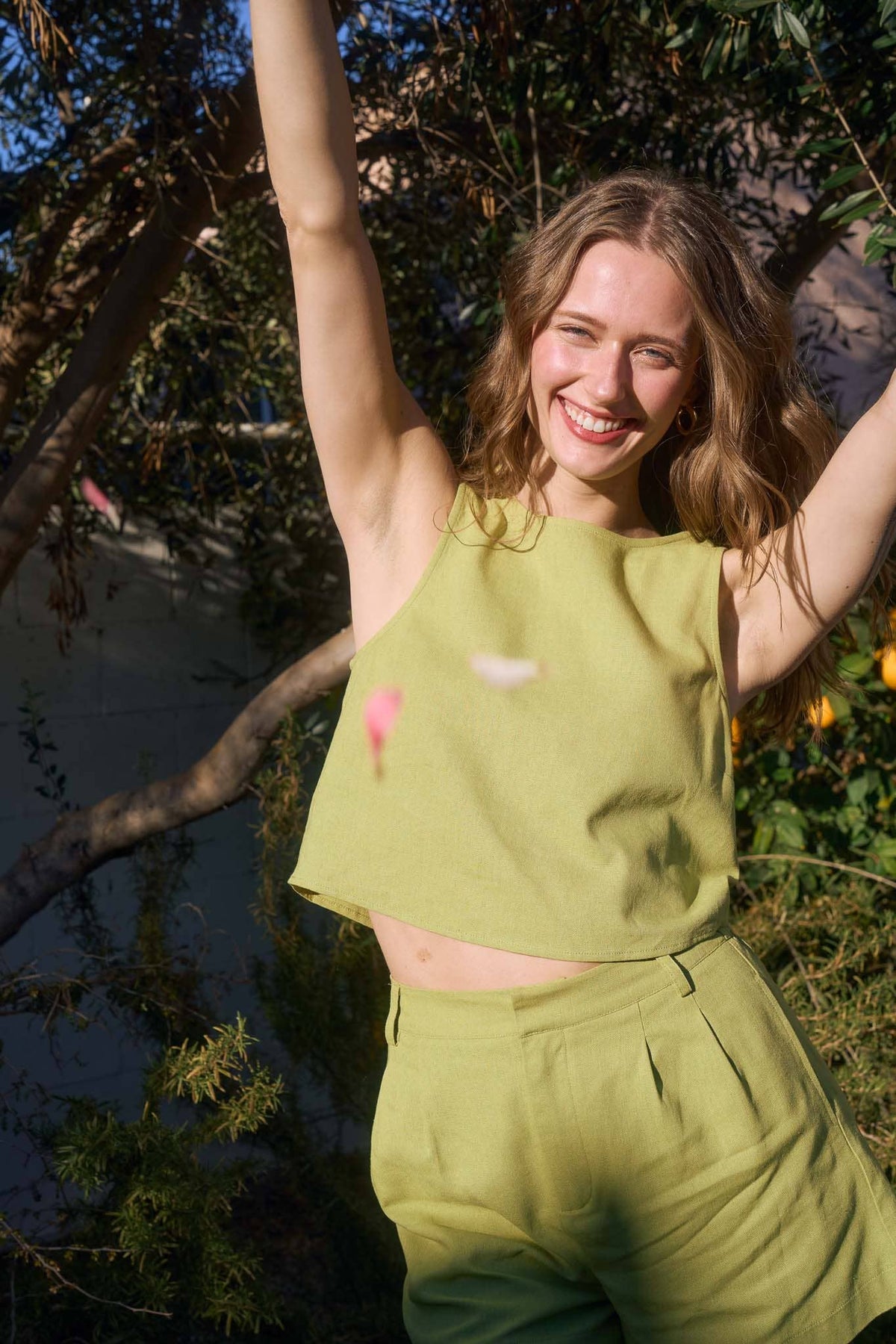 High Waisted Pleated Short : Black