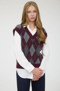 Argyle V-Neck Sleeveless Knit Sweater