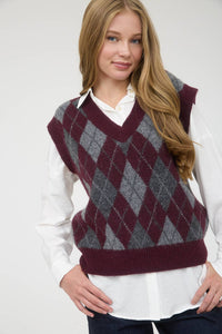 Argyle V-Neck Sleeveless Knit Sweater