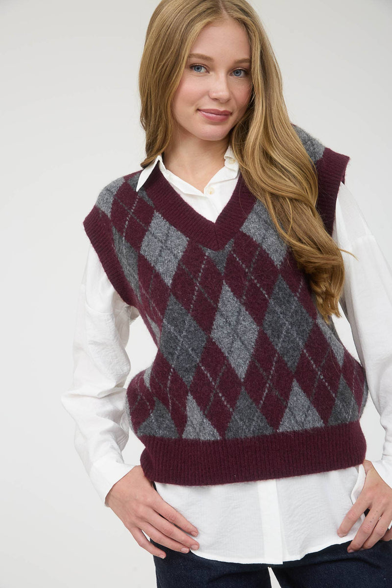 Argyle V-Neck Sleeveless Knit Sweater