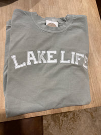 Lake Life Tee in Bay Color