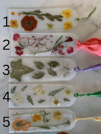 Dried Flower Bookmark