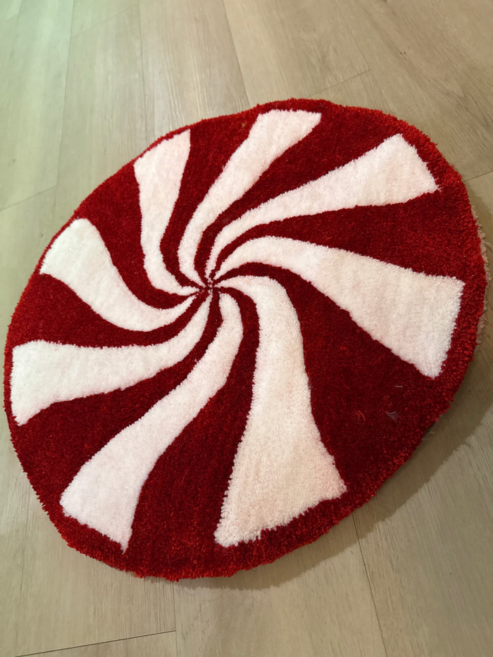CommuniCare handmade holiday rug