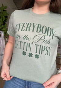 Everybody In The Pub Gettin' Tipsy T-Shirt in Heather Sage