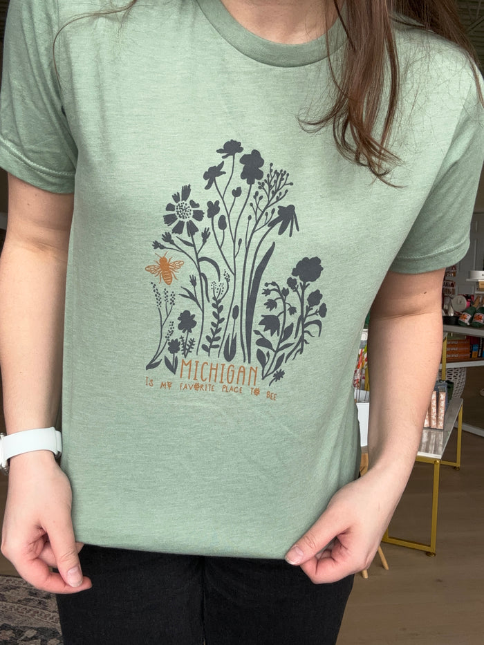 Michigan Is My Favorite Place to Bee - Tee