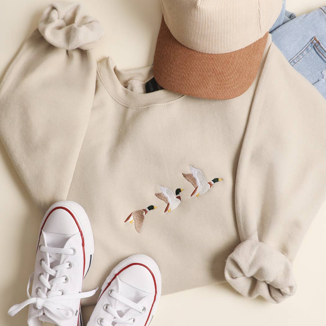 Flying Mallard Embroidered Heavyweight Fleece Sweatshirt: SAND / S