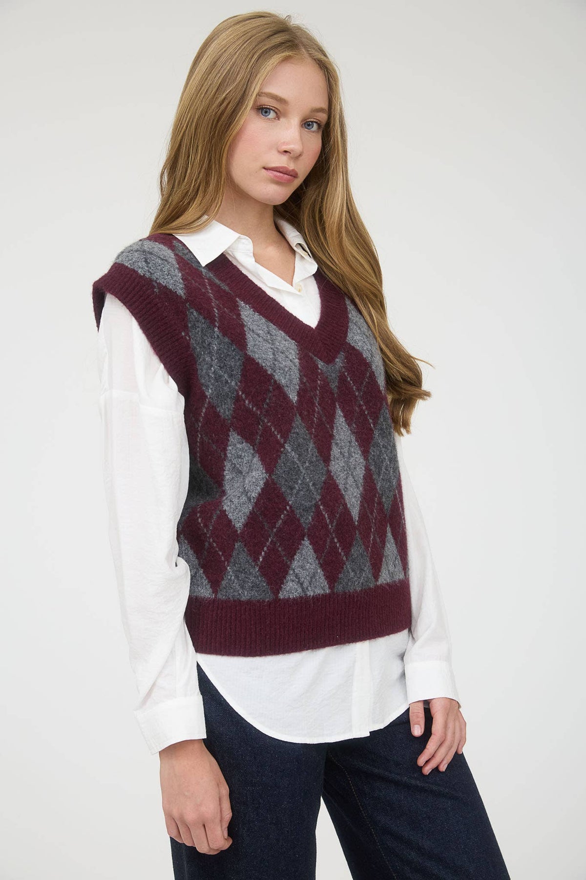 Argyle V-Neck Sleeveless Knit Sweater
