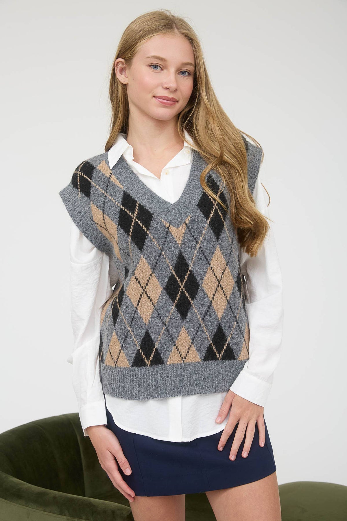 Argyle V-Neck Sleeveless Knit Sweater
