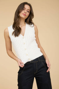 V NECK BUTTON DOWN CABLE KNIT SWEATER VEST: NAVY