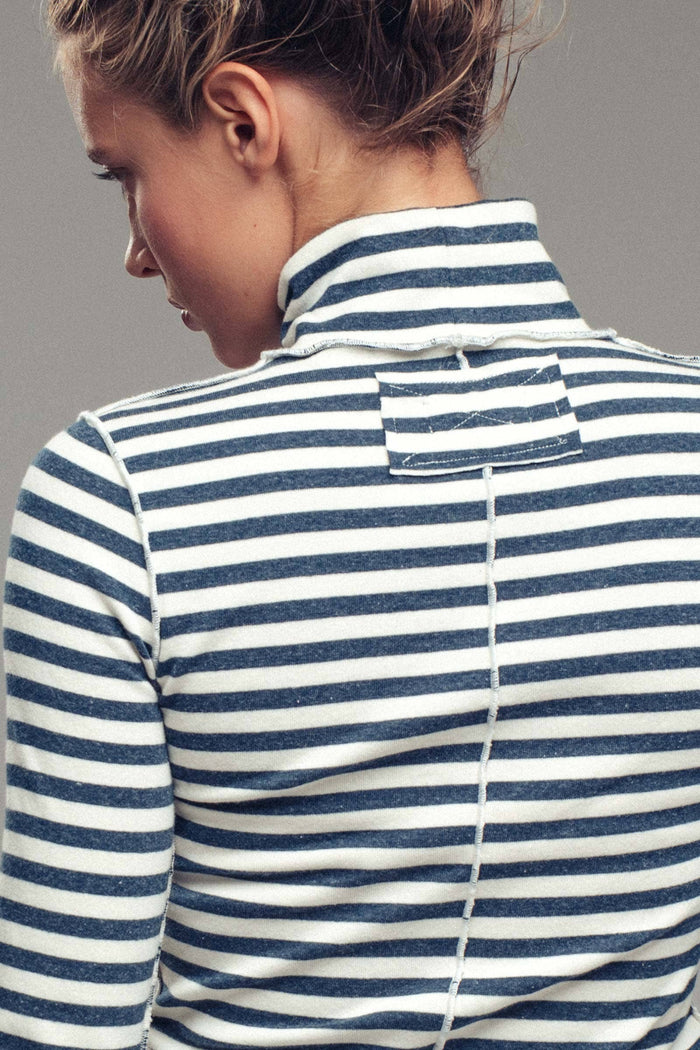 Contrast Seam Turtleneck Knit Top in Ivory and Black