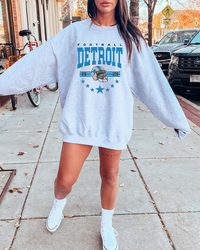 Detroit Football Star Design Crewneck in Ash Gray