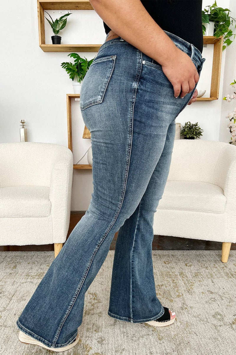 Judy Blue High Waist Flare Jeans in Dark Wash