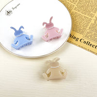 Rabbit Hair Clip Pearl Claw Clip in Blue