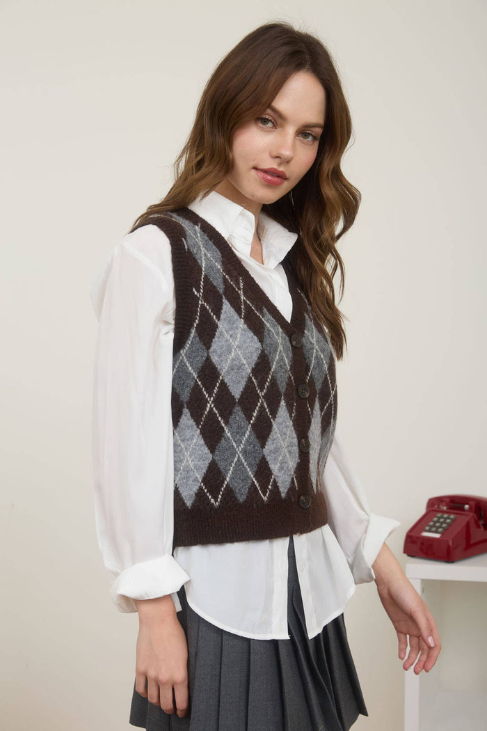 Argyle Pattern Button Down Knit Cardigan Vest in Charcoal