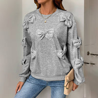 Bow Crewneck in Light Grey