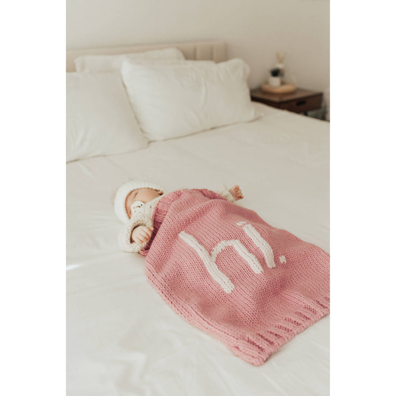 hi. Hand Knit Blanket Black: Black
