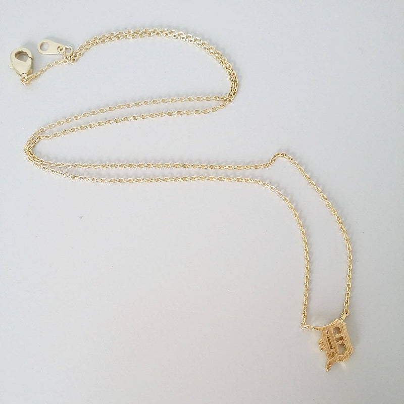 Detroit 'D' Necklace in Gold