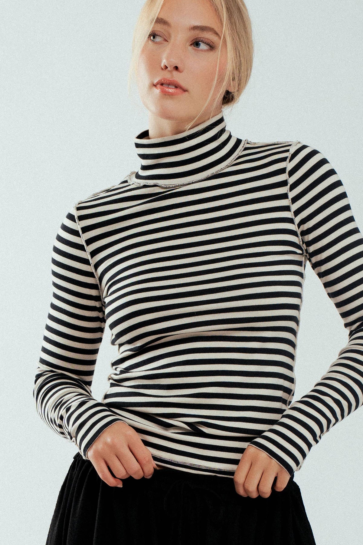 Contrast Seam Turtleneck Knit Top in Ivory and Black