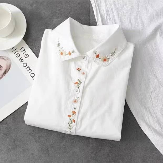 Floral Fines Embroidered Button-Up in White