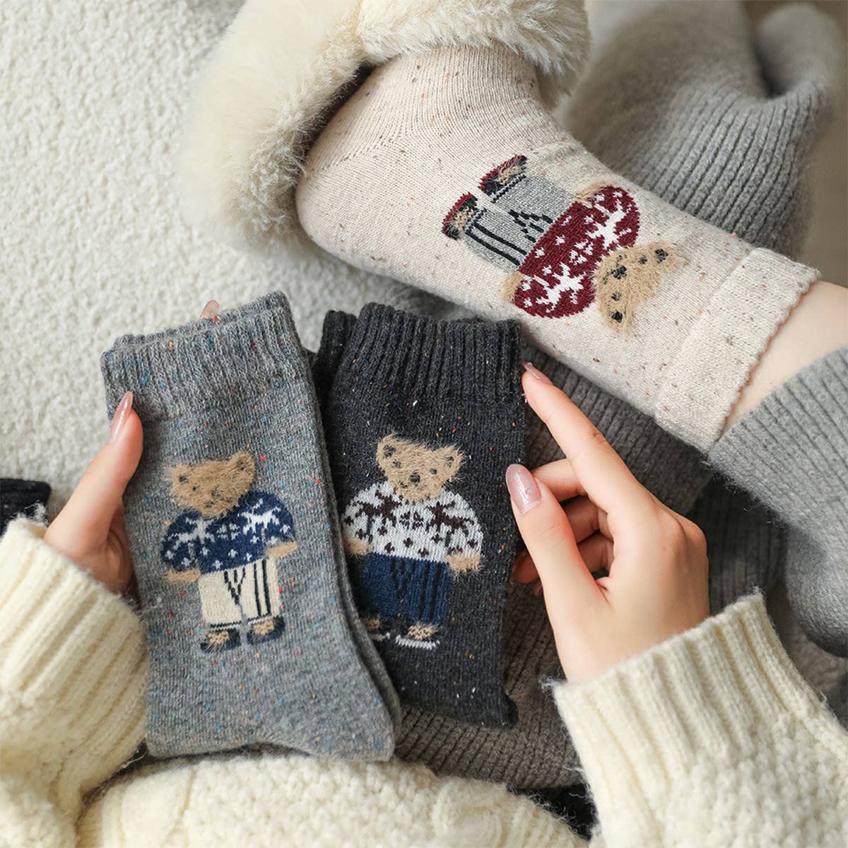 Thick Warm Wool Socks Bear Knit Crew Socks: DARKGREY