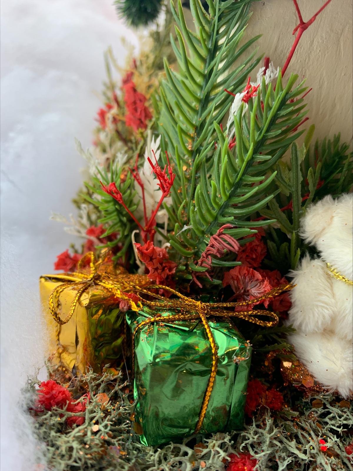 Handmade Birdhouse: Holiday Theme